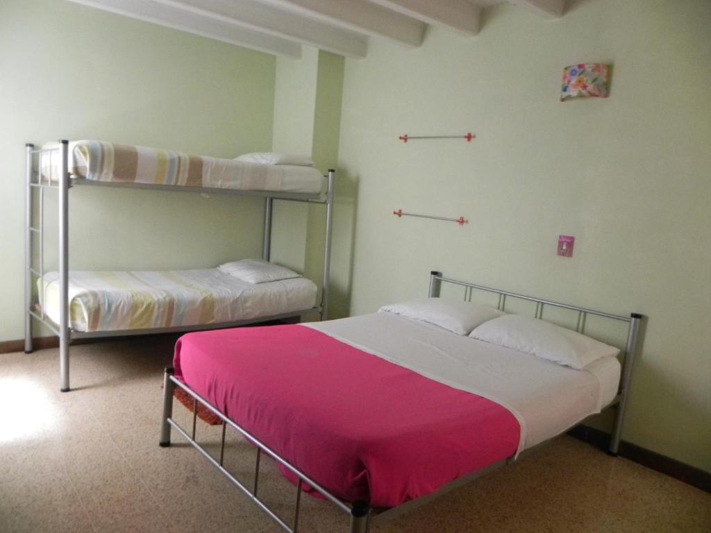 Hostal Tamarindo Itagüí Pokoj fotografie